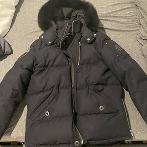 3Q moose knuckles size large black on black